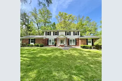 135 Greentrails Drive S, Chesterfield, MO 63017 - Photo 1