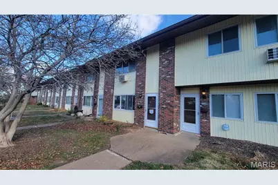 7740 Hazelcrest Drive, Hazelwood, MO 63042 - Photo 1