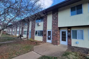 7740 Hazelcrest Dr, Hazelwood, MO 63042 - Photo 1