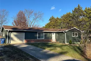 13 Tomahawk Ln, Warrenton, MO 63383 - Photo 1