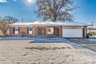 14 S Joyce Ellen Way, Saint Peters, MO 63376 - Photo 1