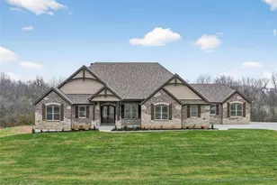 212 Bluegrass Pasture Ct, Wentzville, MO 63386 - Photo 1