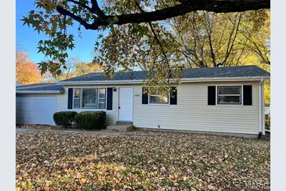 1456 Fairmeadows Lane, Saint Louis, MO 63138 - Photo 1