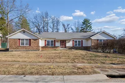 394 Branchport Drive, Chesterfield, MO 63017 - Photo 1