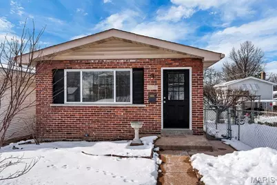 3279 Regal Place, Saint Louis, MO 63139 - Photo 1