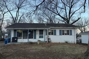 6705 Village Square Dr, Hazelwood, MO 63042 - Photo 1