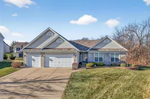 811 Homefield Grove Ct, O'Fallon, MO 63366 - Photo 1