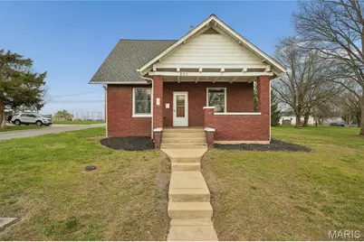201 E Maple Street, Wentzville, MO 63385 - Photo 1