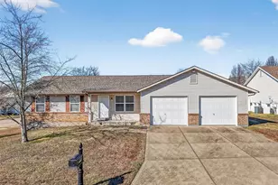 1401 Westin Dr, Saint Peters, MO 63303 - Photo 1