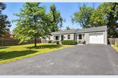 1 Dickson Court, Kirkwood, MO 63122 - Photo 1