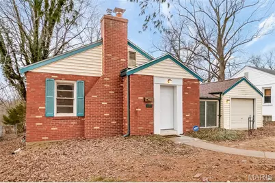 435 N Clay Avenue, Ferguson, MO 63135 - Photo 1