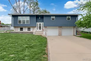 820 Treadway Ave, Saint Charles, MO 63301 - Photo 1