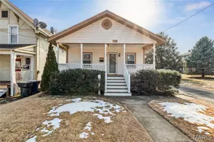 7250 Arsenal St, Maplewood, MO 63143 - Photo 1