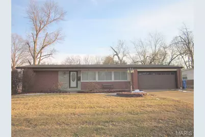 1540 Hialeah Place, Florissant, MO 63033 - Photo 1