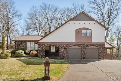 4829 Gatesbury Drive, Saint Louis, MO 63128 - Photo 1
