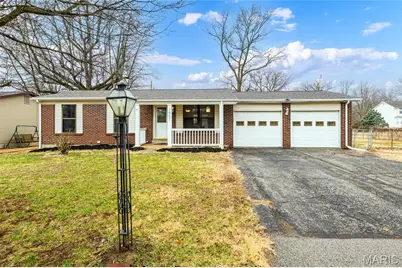 2887 Gill Avenue, Maryland Heights, MO 63043 - Photo 1