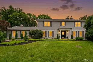 12142 Royal Valley Dr, Creve Coeur, MO 63141 - Photo 1