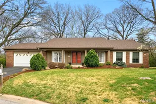 12321 Woodline Dr, Creve Coeur, MO 63141 - Photo 1