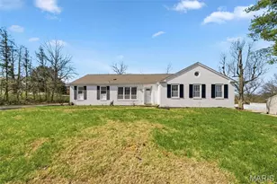 1050 Kehrs Mill Rd, Ballwin, MO 63011 - Photo 1