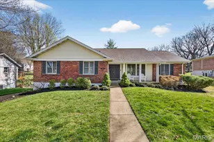 548 Windsor Mill Dr, Ballwin, MO 63011 - Photo 1