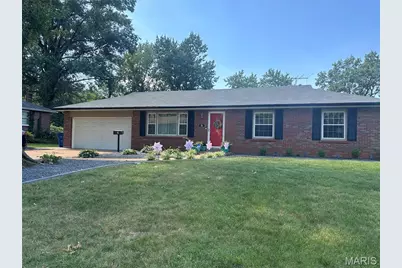 7 Bromley Drive, Ferguson, MO 63135 - Photo 1