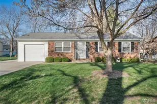 2605 Kelsey Ln, Saint Charles, MO 63301 - Photo 1