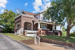 215 Carson Rd, Ferguson, MO 63135 - Photo 1
