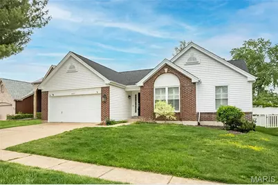 4437 Forest Dale Drive, Saint Louis, MO 63125 - Photo 1