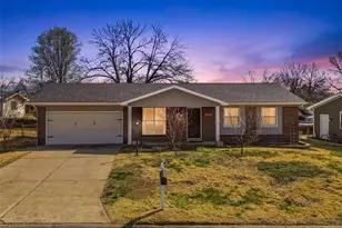 626 Lime Rock Dr, Saint Charles, MO 63304 - Photo 1
