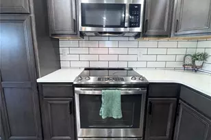 9019 Idell Creek Ln, Hannibal, MO 63401 - Photo 3