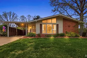 1135 Port Diane Dr, Maryland Heights, MO 63146 - Photo 1