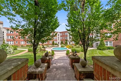 7747 Kingsbury Boulevard #32, Saint Louis, MO 63105 - Photo 1