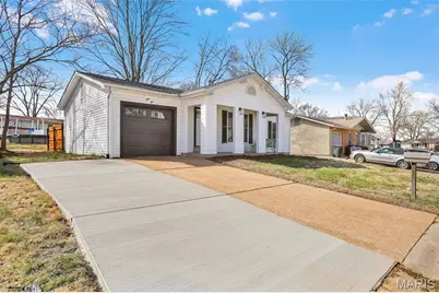 44 Kimberly Lane, Saint Peters, MO 63376 - Photo 1
