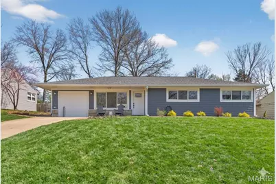 128 Embassy Lane, Saint Louis, MO 63122 - Photo 1