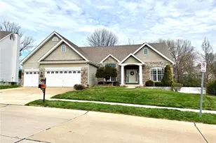 818 Summit Glen Ct, Fenton, MO 63026 - Photo 1