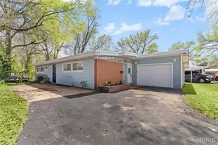 8418 Midwood Ave, Berkeley, MO 63134 - Photo 1