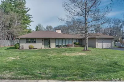5 Stacy Drive, Olivette, MO 63132 - Photo 1