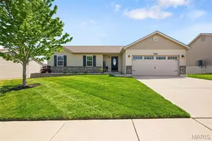 406 Prairie Creek Dr, Wentzville, MO 63348 - Photo 1