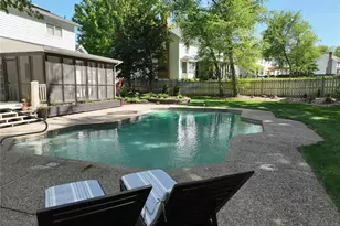 14792 Timberbluff Dr, Chesterfield, MO 63017 - Photo 1