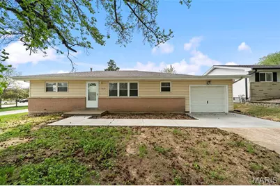 1201 Clearview Drive, Saint Charles, MO 63303 - Photo 1