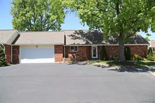 390 Windsor Pl, Saint Peters, MO 63376 - Photo 1