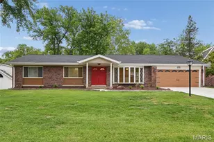 13028 Ambois Dr, Creve Coeur, MO 63141 - Photo 1