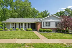 835 Bergquist Dr, Ballwin, MO 63011 - Photo 1
