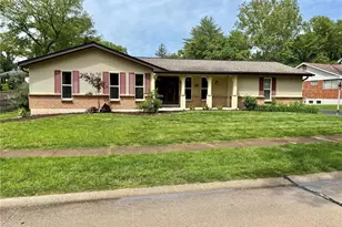 12995 Ambois Dr, Creve Coeur, MO 63141 - Photo 1