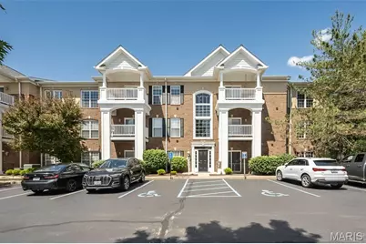 13101 Mill Crossing Court #300, Creve Coeur, MO 63141 - Photo 1