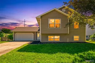 1145 Claycrest Cir, Saint Charles, MO 63304 - Photo 1