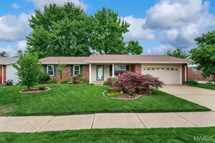 205 Chestnut Dr, Saint Charles, MO 63301 - Photo 1