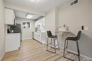 82 Lemans Ct, Lake Saint Louis, MO 63367 - Photo 1