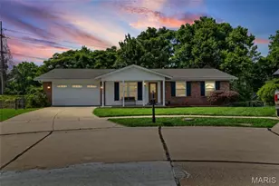 11918 Wexford Pl Dr, Maryland Heights, MO 63043 - Photo 1