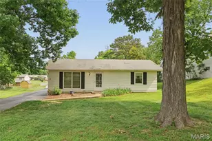 118 Wallach Dr, Murphy, MO 63026 - Photo 1